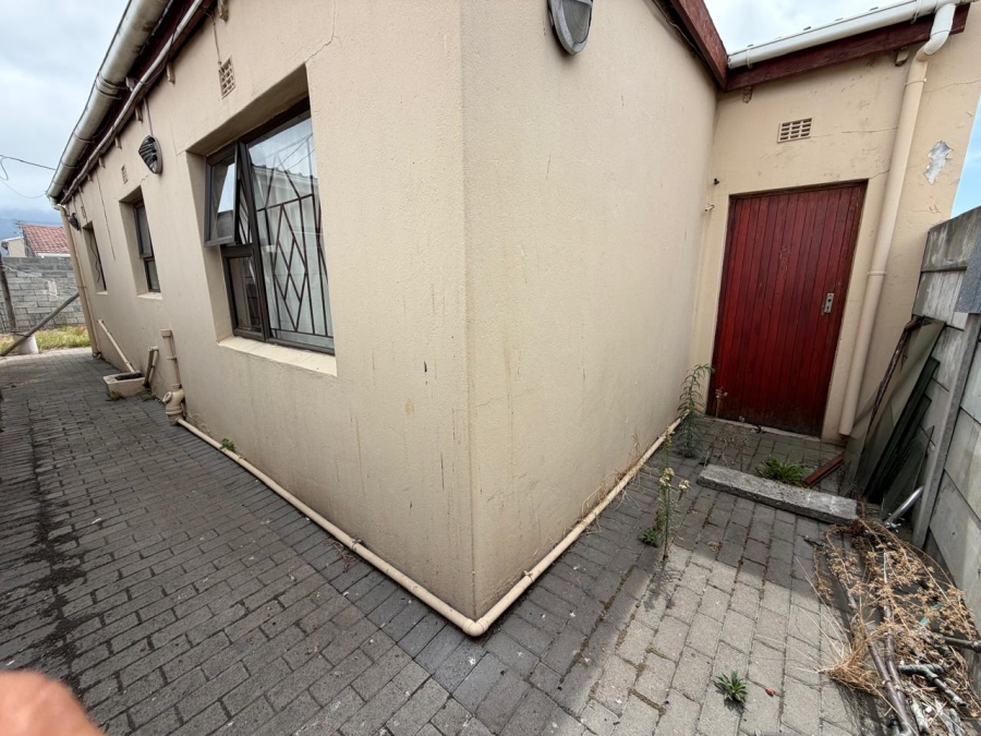 2 Bedroom Property for Sale in Hazendal Western Cape